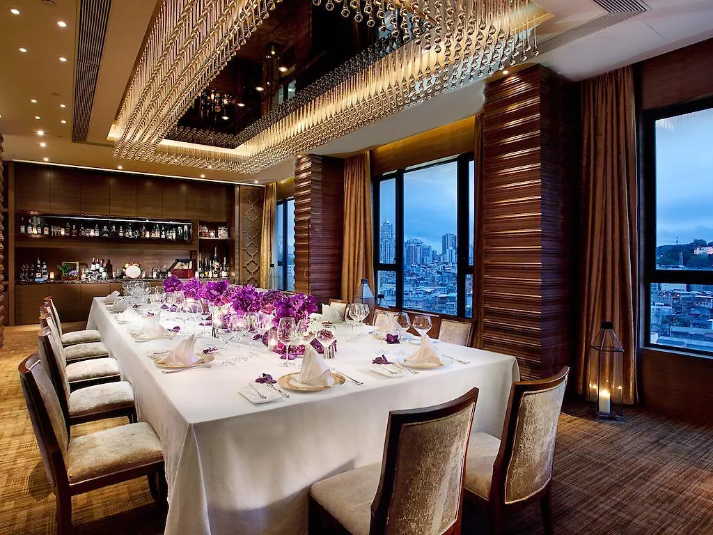 Hotel Sofitel Macau At Ponte 16 5*,  Chine